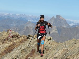 Marta Vidal en la cima del Garmo Negro en la 8K del Trail Valle de Tena 2021. Fotografía de Monrasín