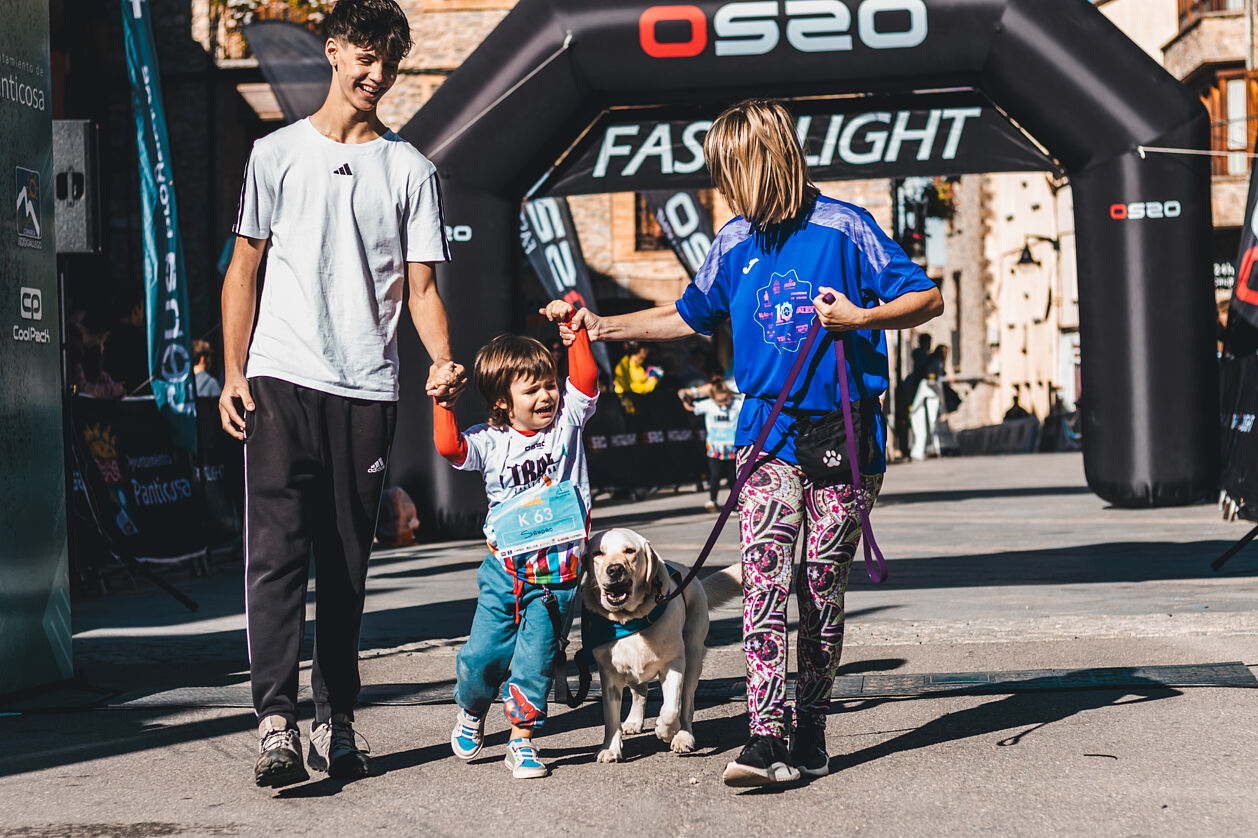 En este momento estás viendo Reto solidario: corremos con DogPoint por el autismo